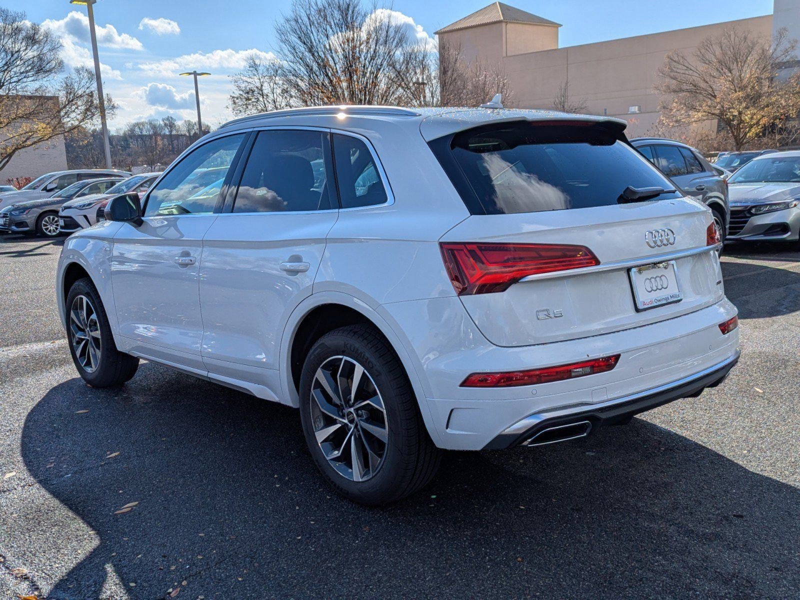 2025 Audi Q5 45 S line Premium photo 2