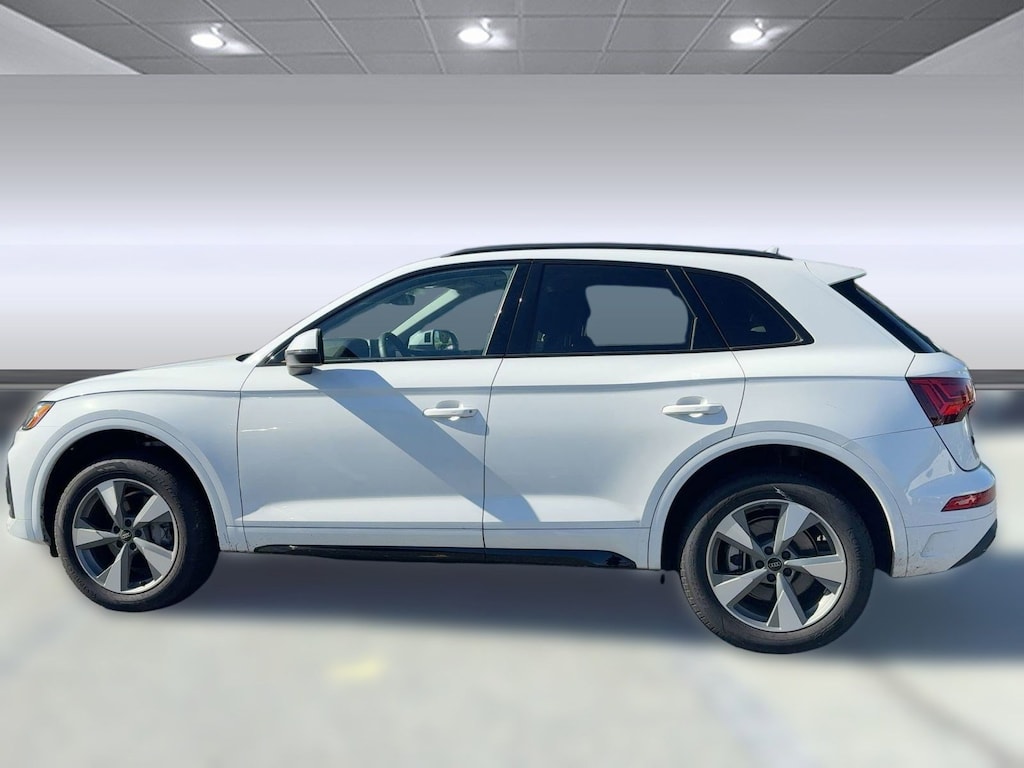 Used 2025 Audi Q5 40 Premium SUV