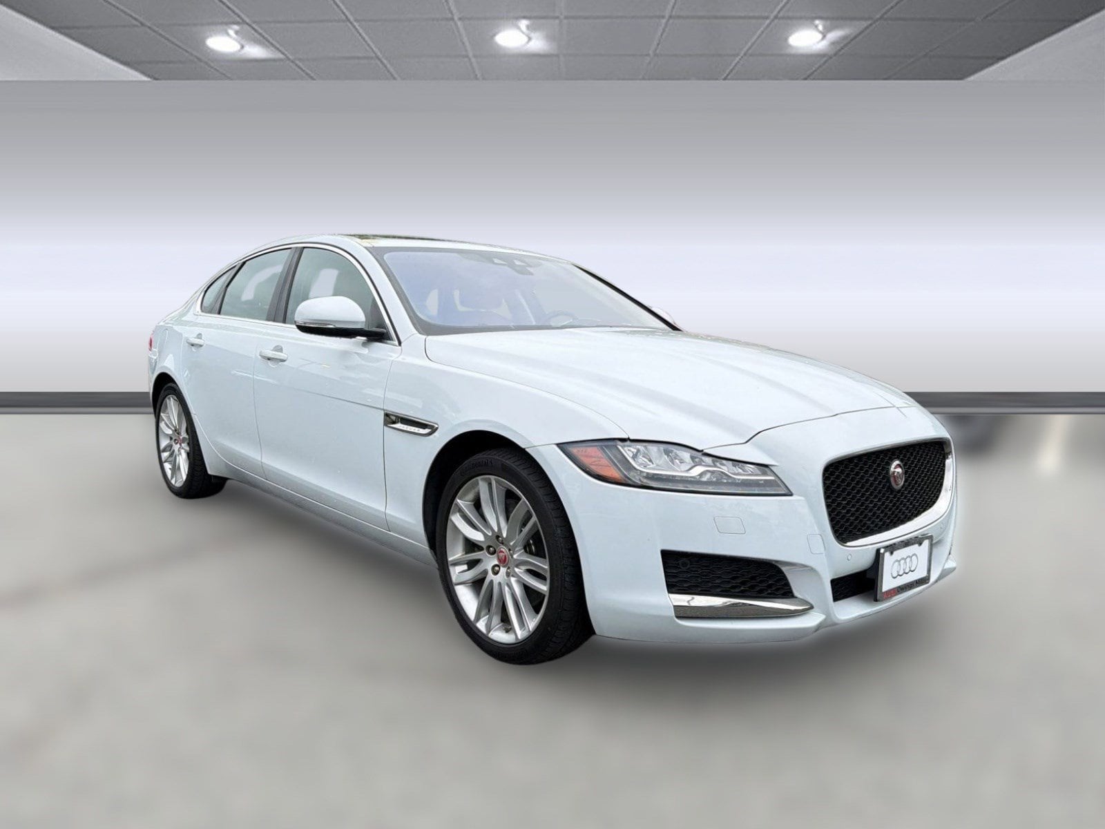 XF 35t Portfolio Limited Edition Sedan