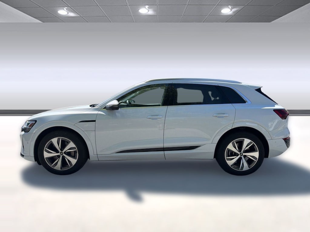 Used 2024 Audi Q8 e-tron Premium SUV
