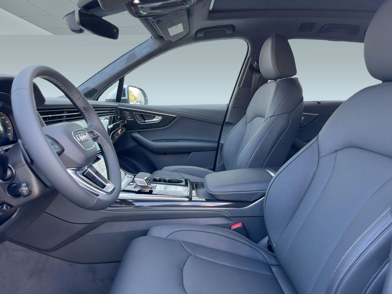 2026 Audi Q7 55 Prestige photo 4