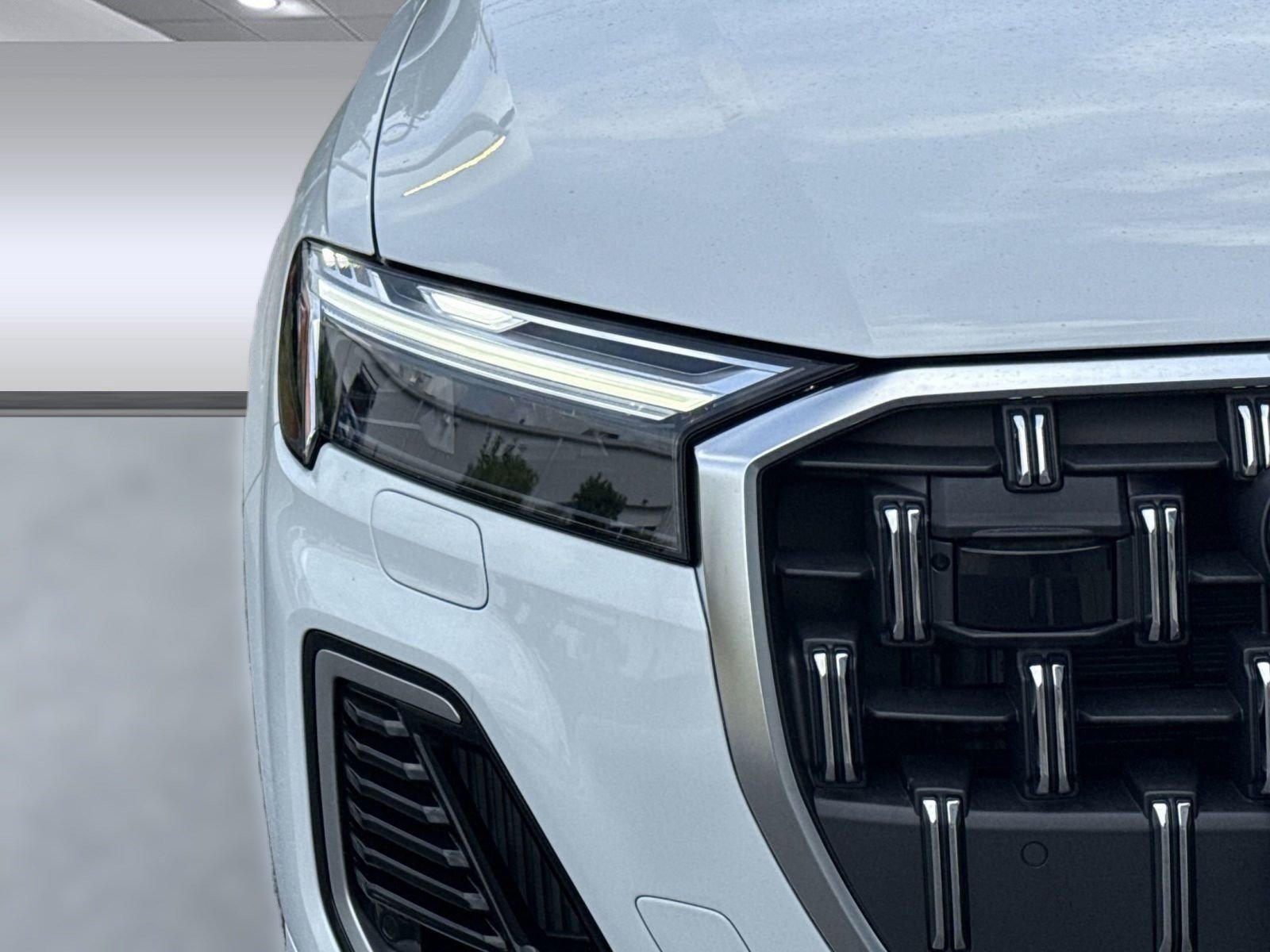 2025 Audi Q7 Premium Plus - Photo 10