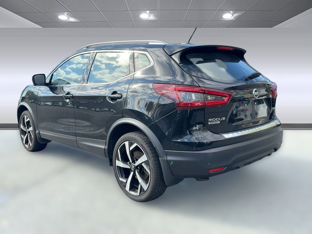 Used 2022 Nissan Rogue Sport SL SUV