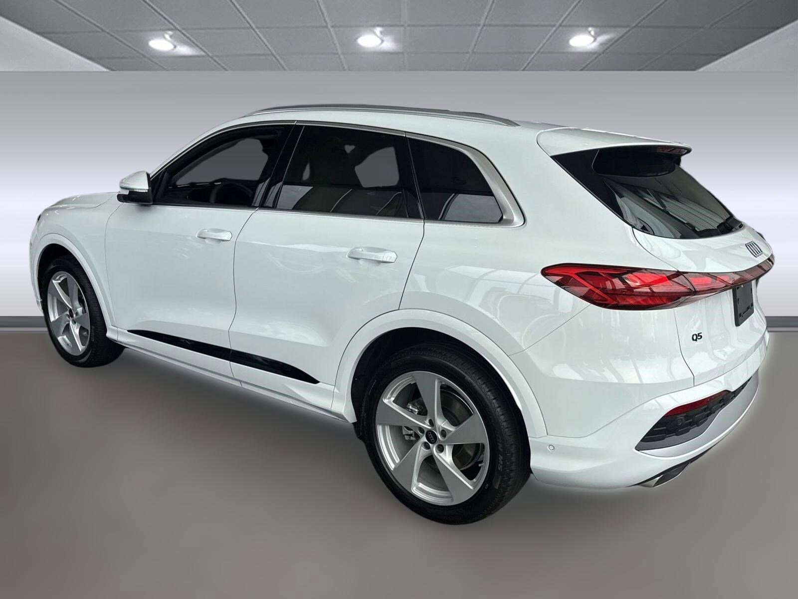 2025 Audi Q5 2.0T Prestige photo 3