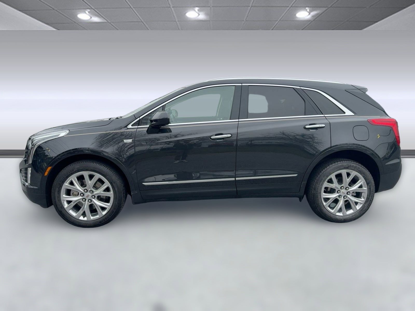 2019 Cadillac XT5 Luxury photo 2