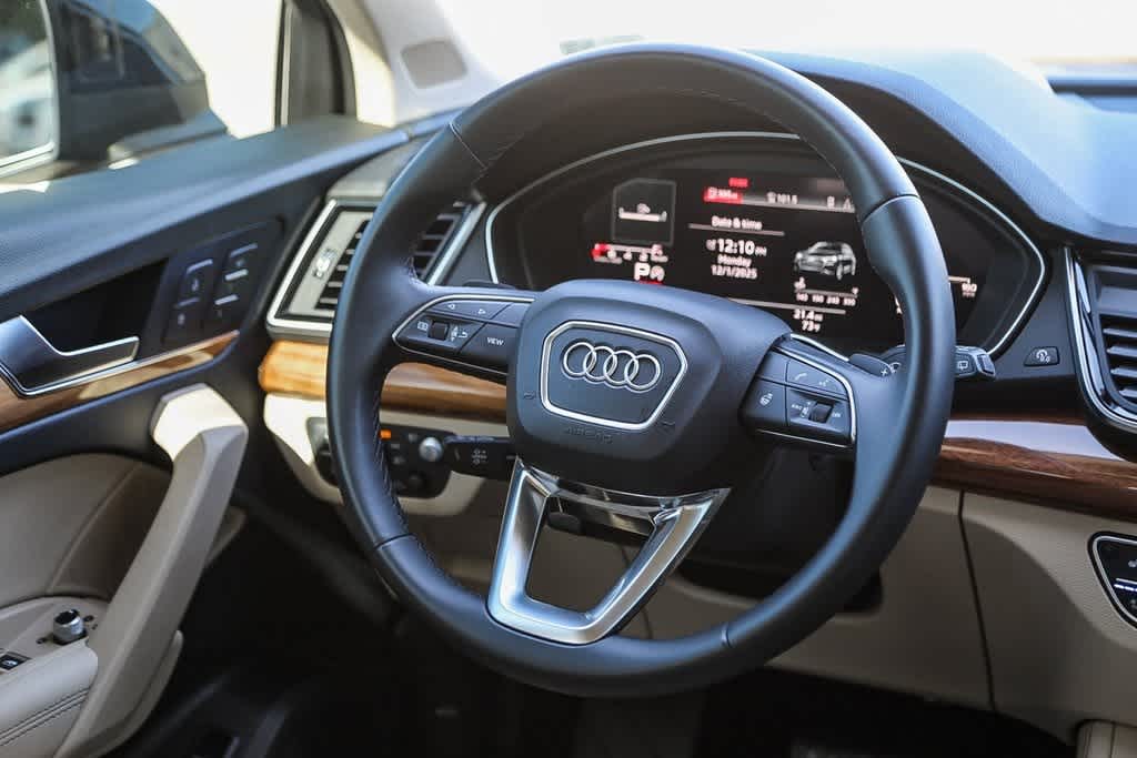 Thumbnail: 2022 Audi Q5 - 14