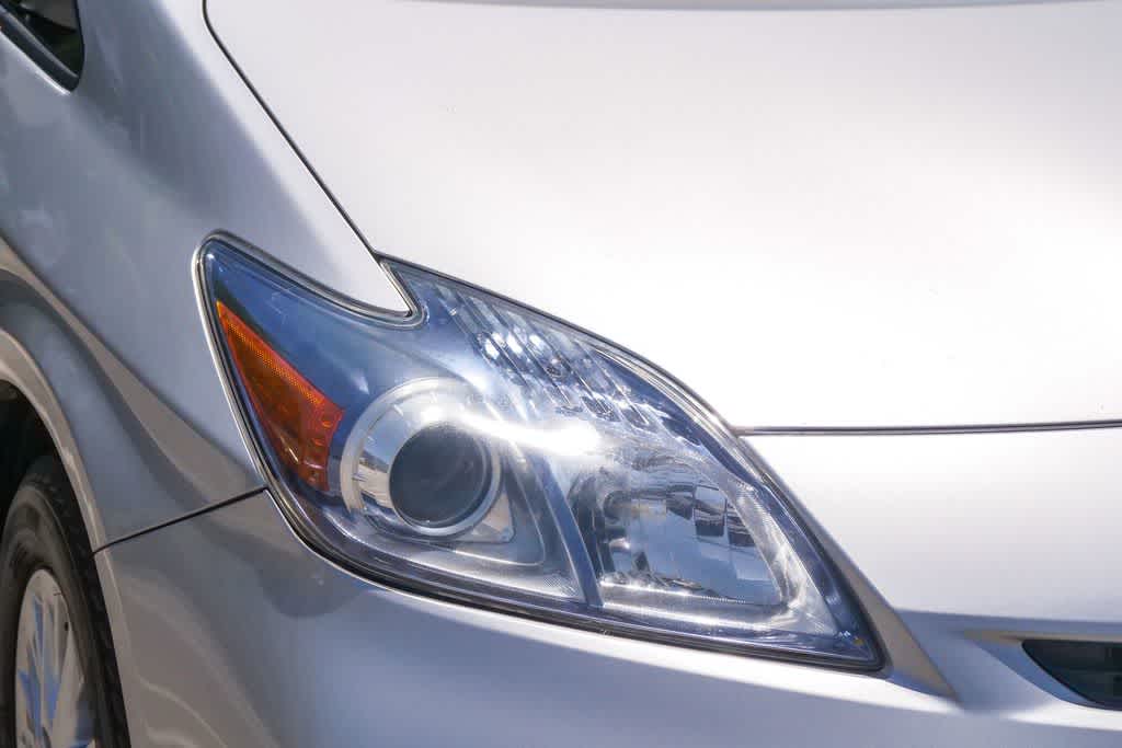 Thumbnail: 2014 Toyota Prius - 4