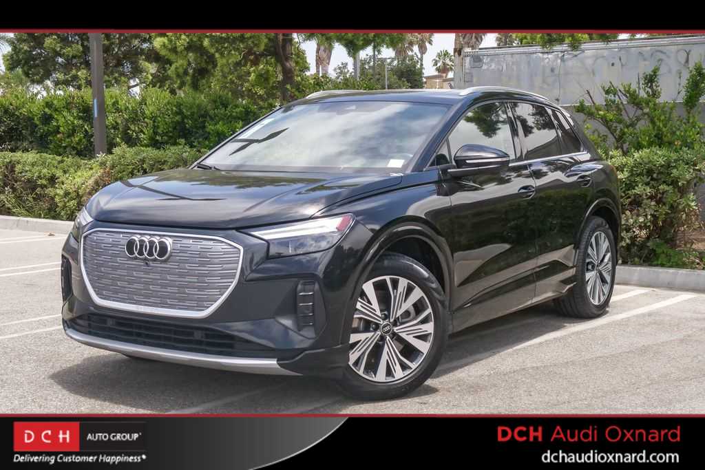Thumbnail: 2023 Audi Q4 e-tron - 1