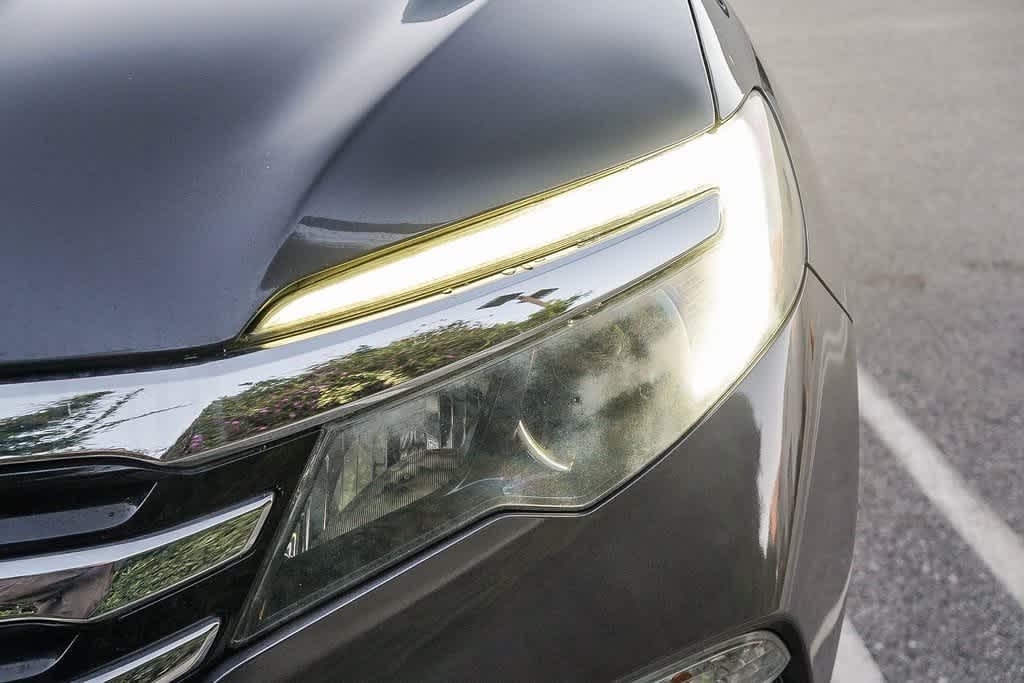 Thumbnail: 2017 Honda Pilot - 8