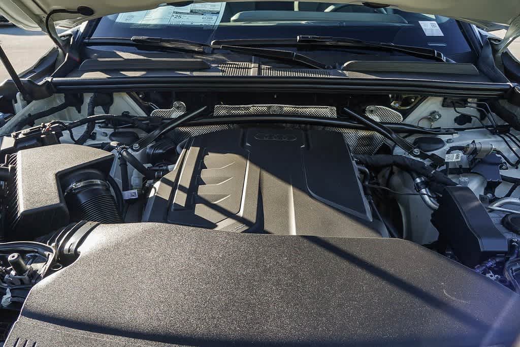 Thumbnail: 2025 Audi Q5 - 30