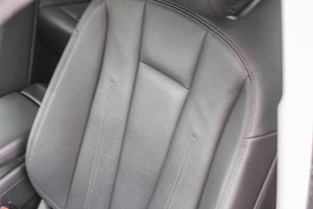 Thumbnail: 2019 Audi A4 - 17