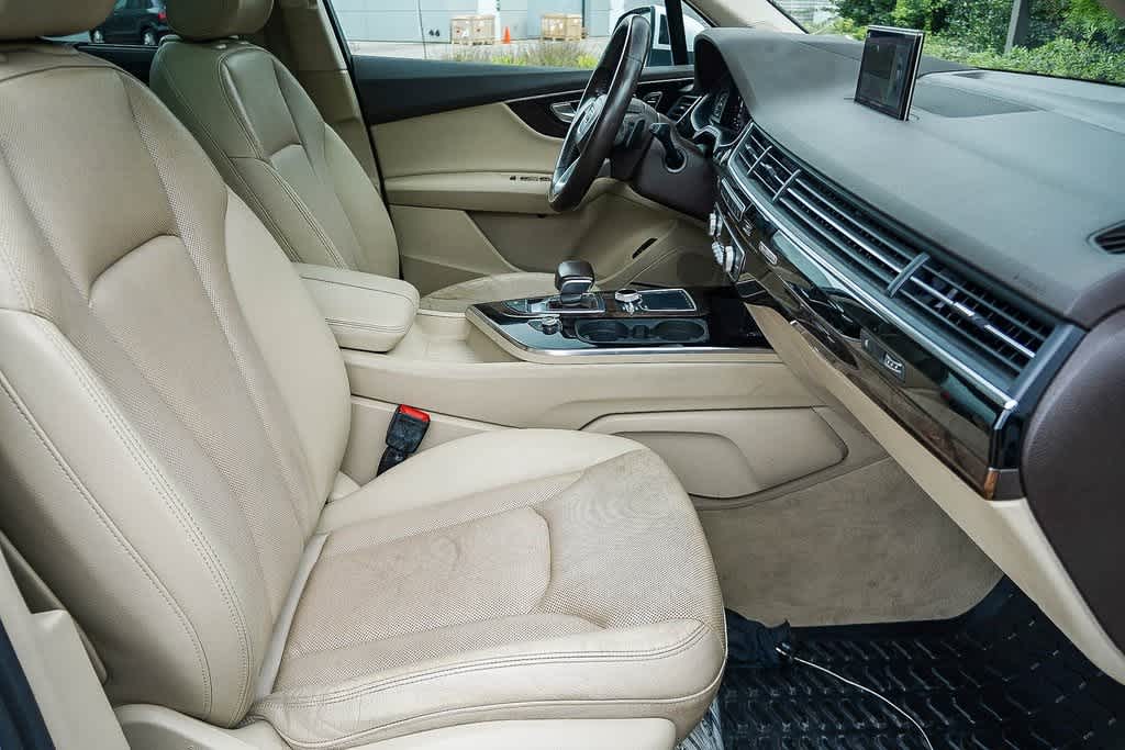 Thumbnail: 2017 Audi Q7 - 15