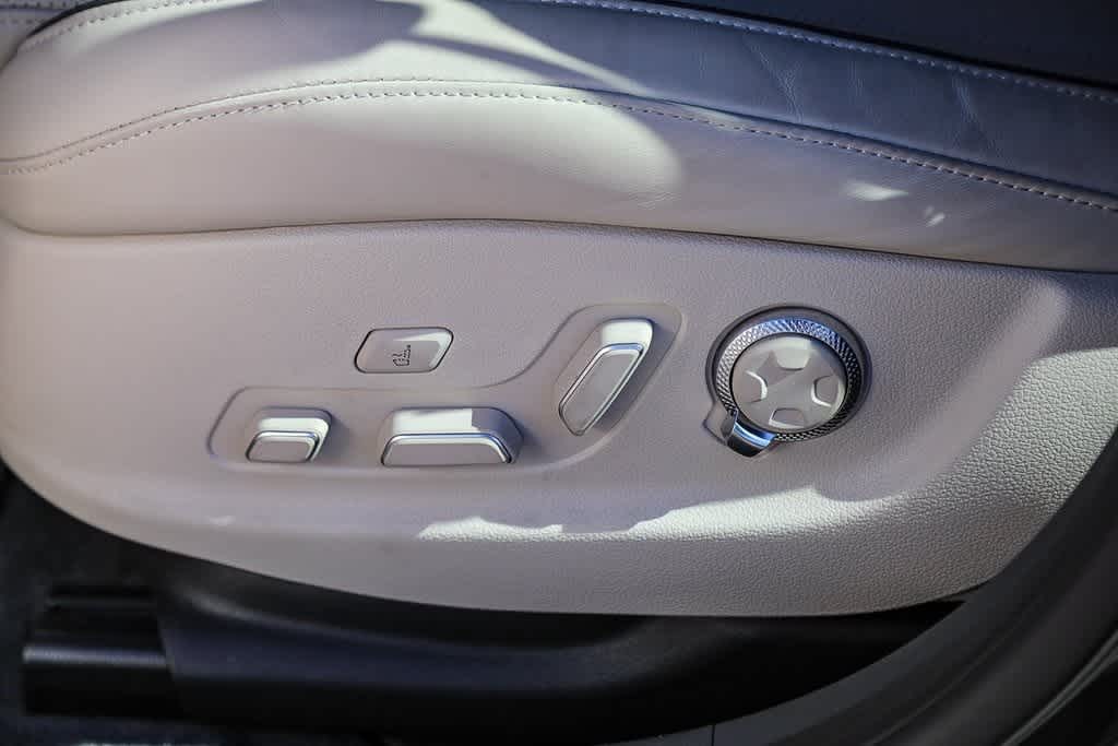 Thumbnail: 2023 Genesis G80 - 18