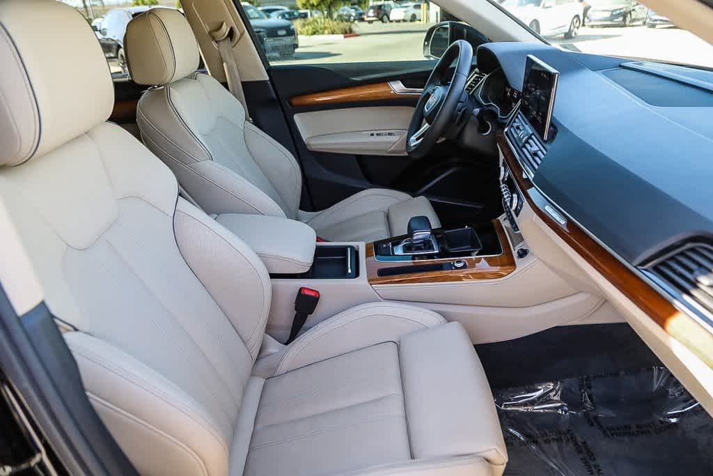 Thumbnail: 2022 Audi Q5 - 15