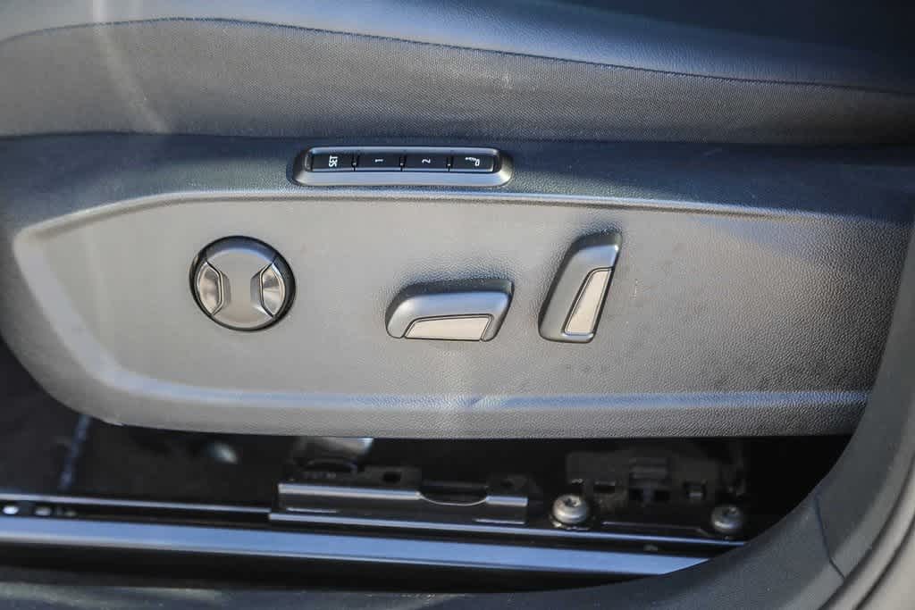 Thumbnail: 2022 Volkswagen ID.4 - 18