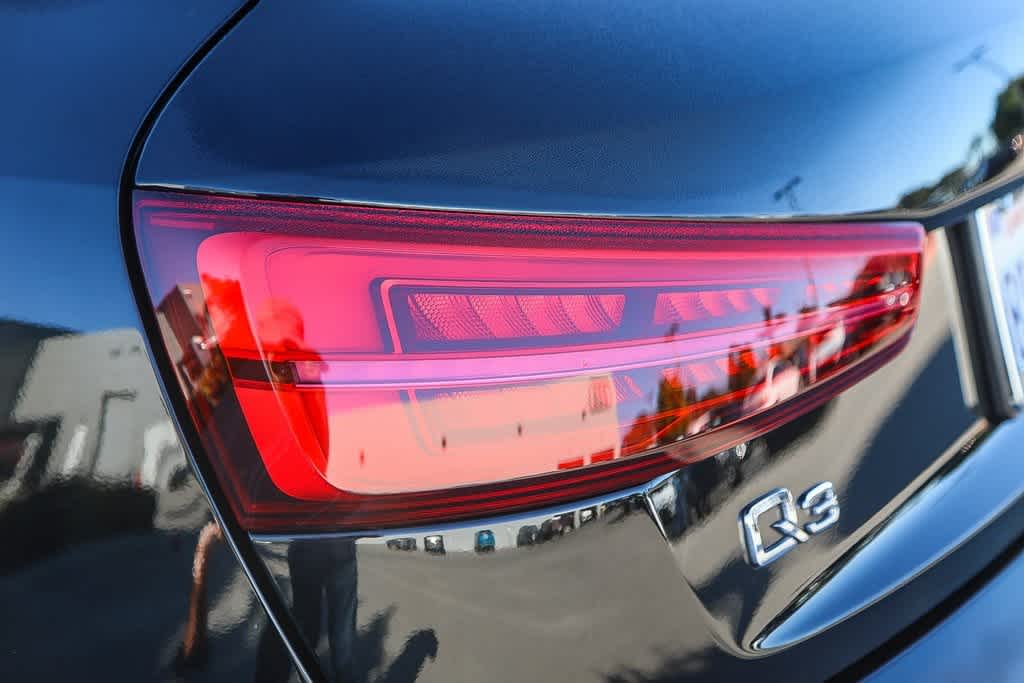 Thumbnail: 2018 Audi Q3 - 7