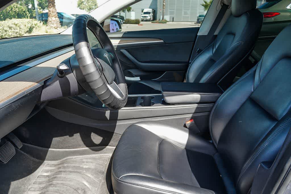 Thumbnail: 2023 Tesla Model 3 - 16