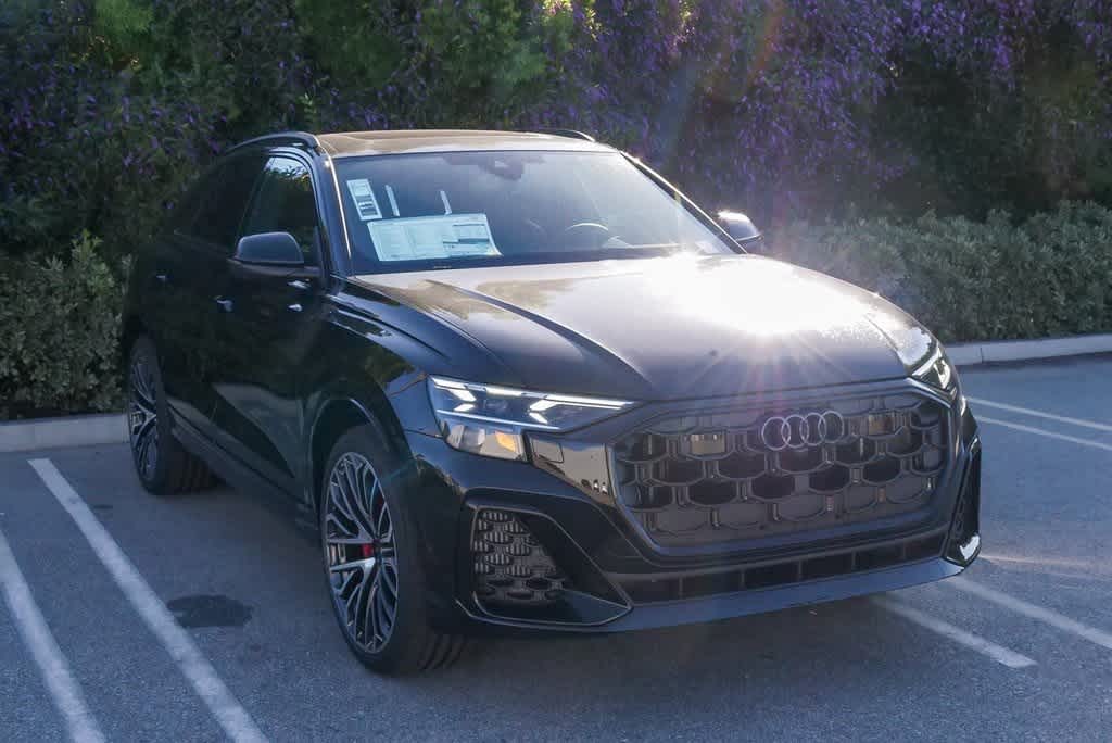 Thumbnail: 2026 Audi SQ8 - 3