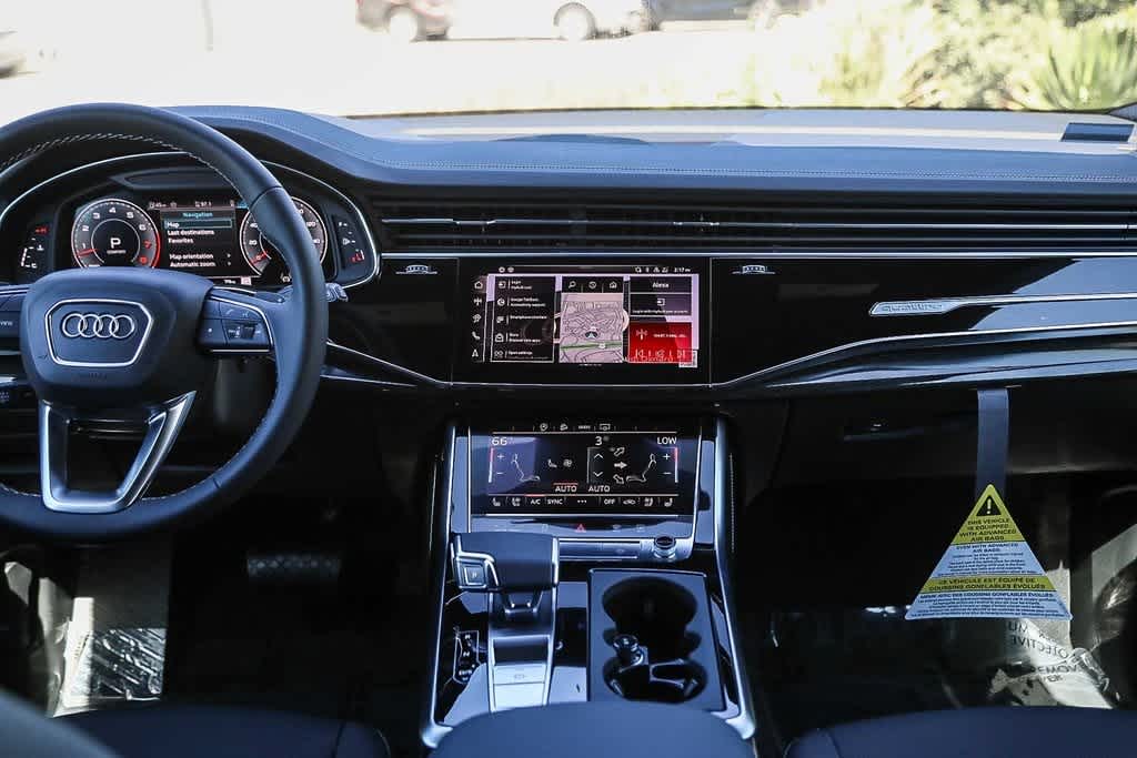 Thumbnail: 2025 Audi Q8 - 12