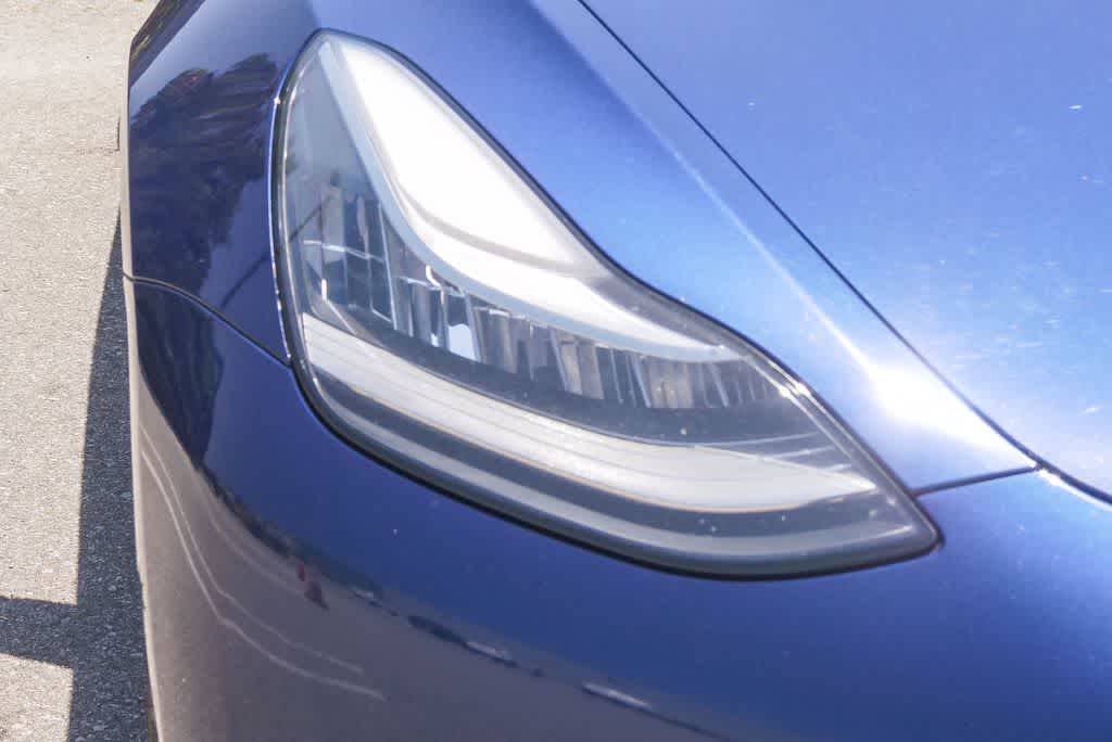 Thumbnail: 2018 Tesla Model 3 - 4
