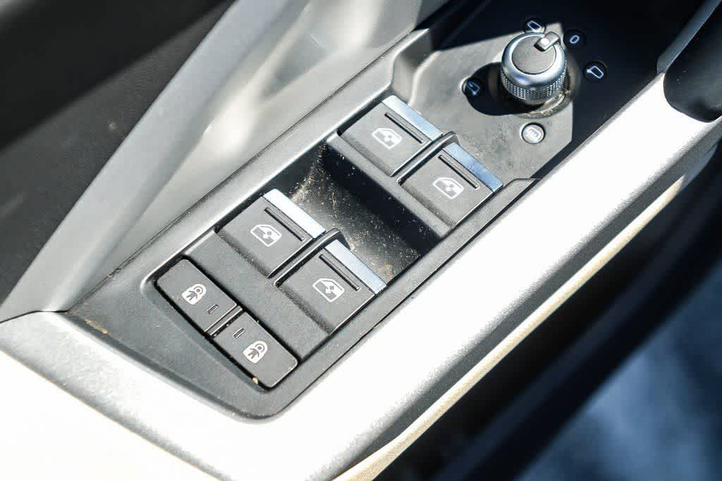 Thumbnail: 2022 Audi Q3 - 20