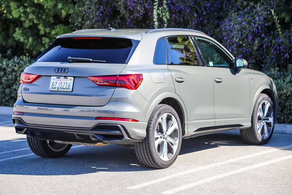 Thumbnail: 2022 Audi Q3 - 4