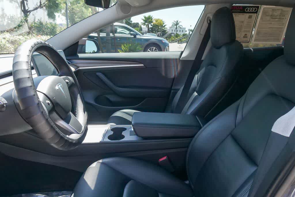 Thumbnail: 2023 Tesla Model 3 - 17