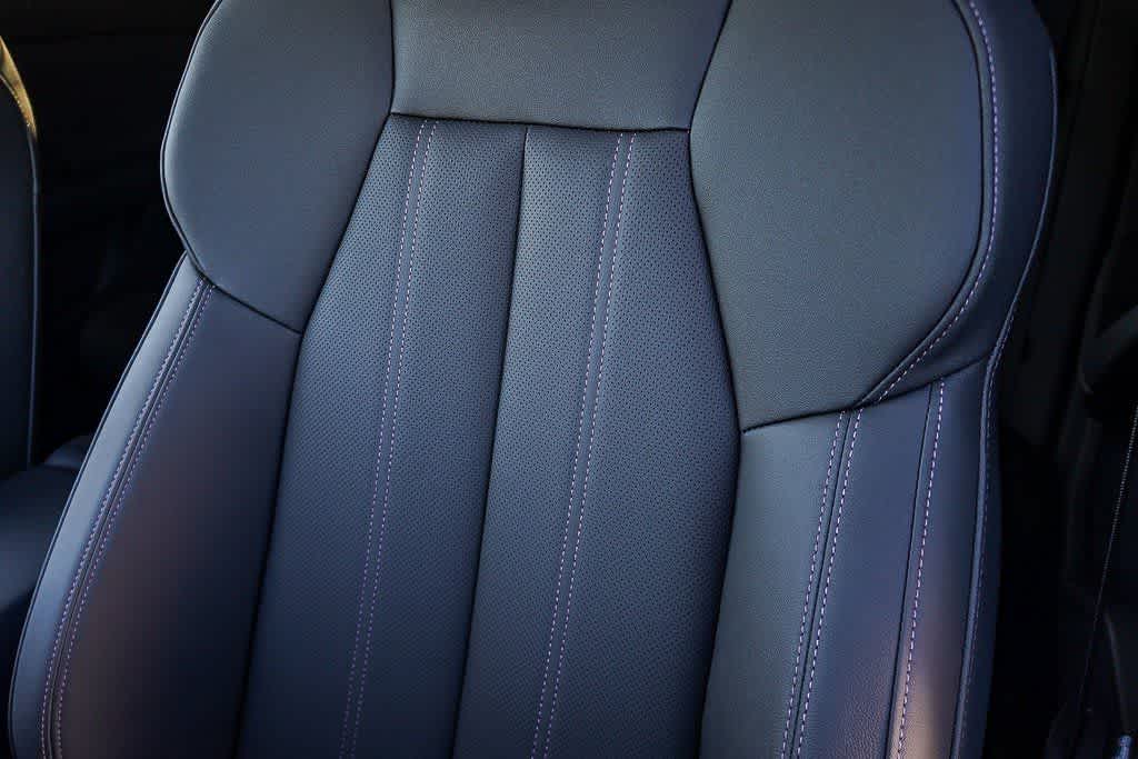 Thumbnail: 2025 Audi Q6 e-tron - 27