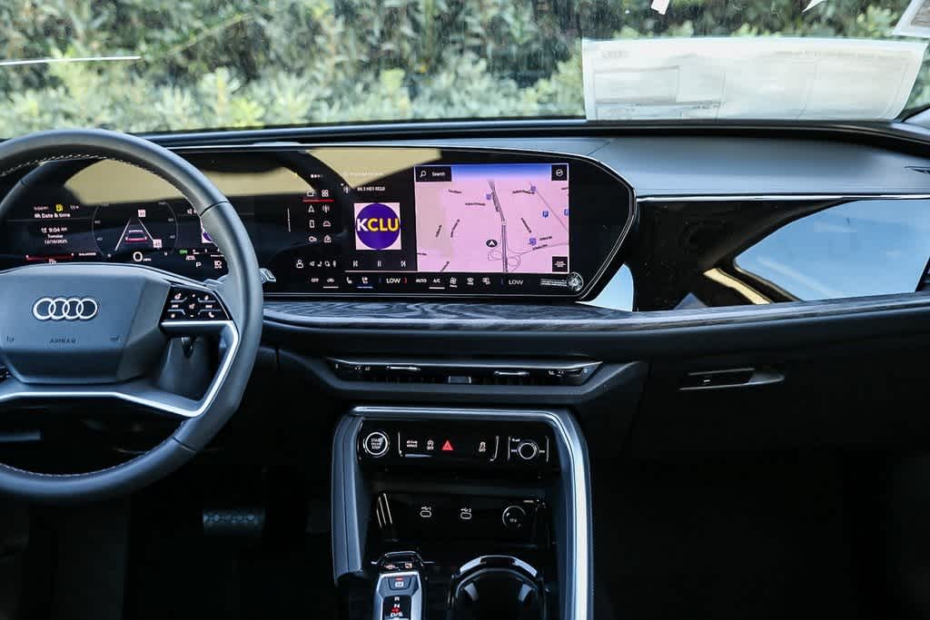 Thumbnail: 2025 Audi Q5 - 12