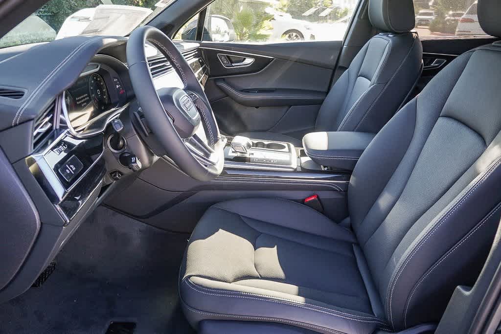 Thumbnail: 2026 Audi Q7 - 20