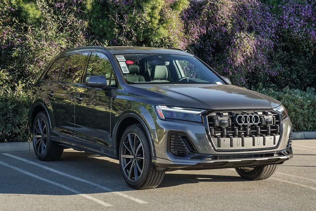 Thumbnail: 2026 Audi Q7 - 3