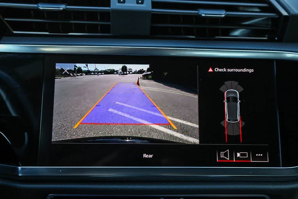 Thumbnail: 2024 Audi Q3 - 20