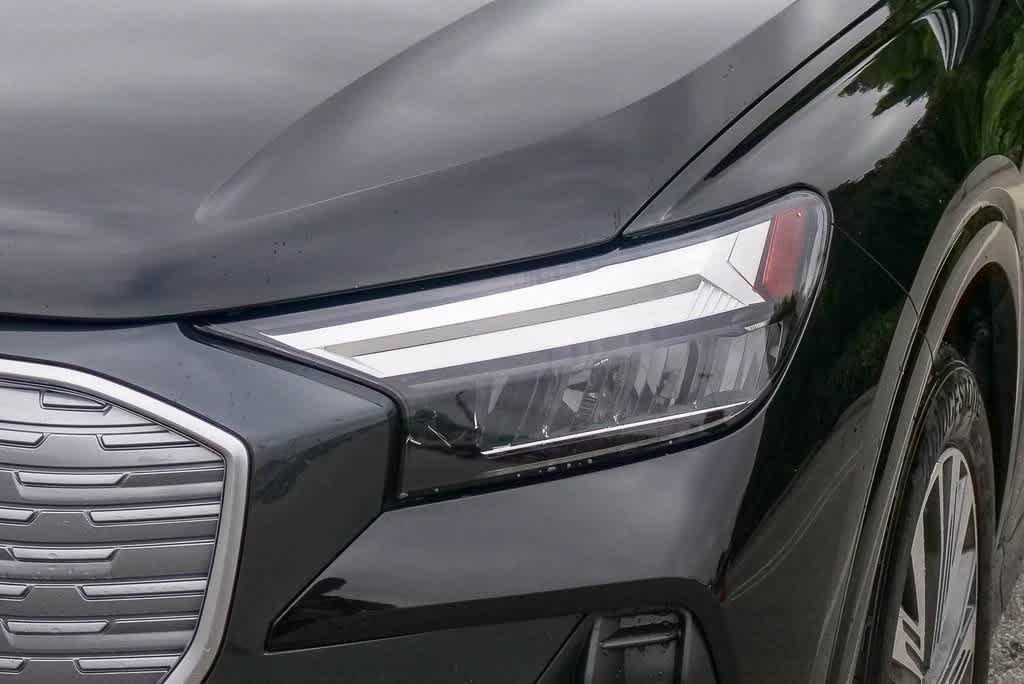 Thumbnail: 2023 Audi Q4 e-tron - 5