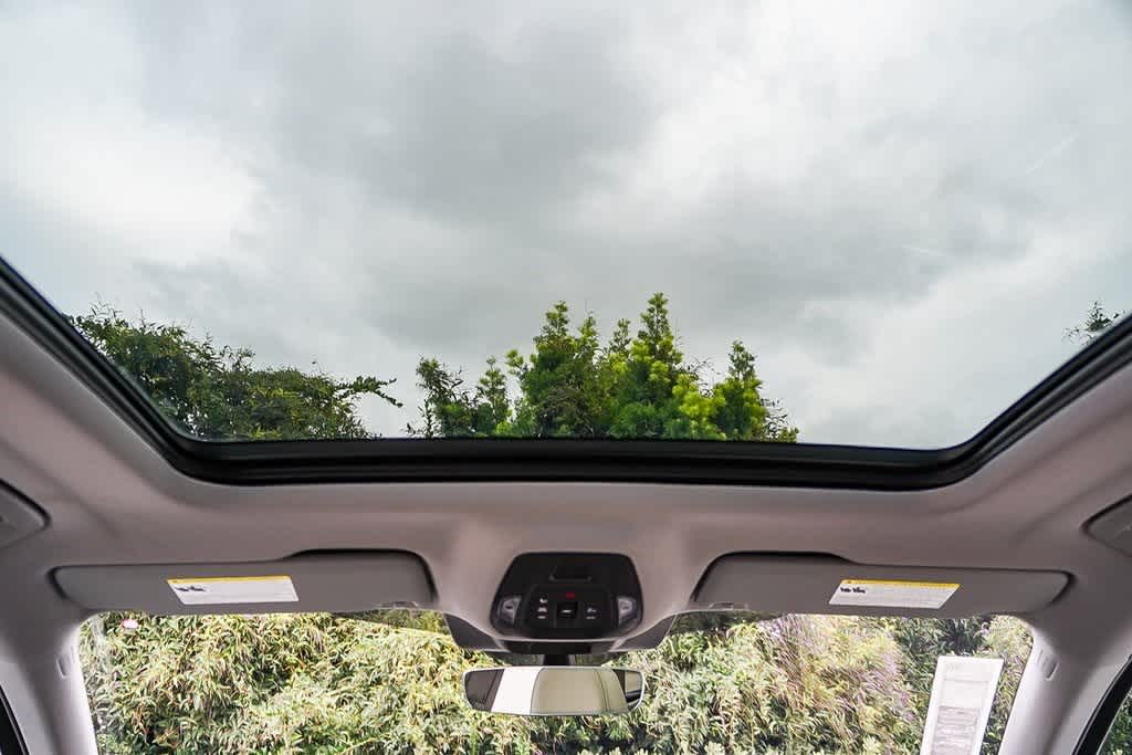 Thumbnail: 2025 Audi Q5 - 18