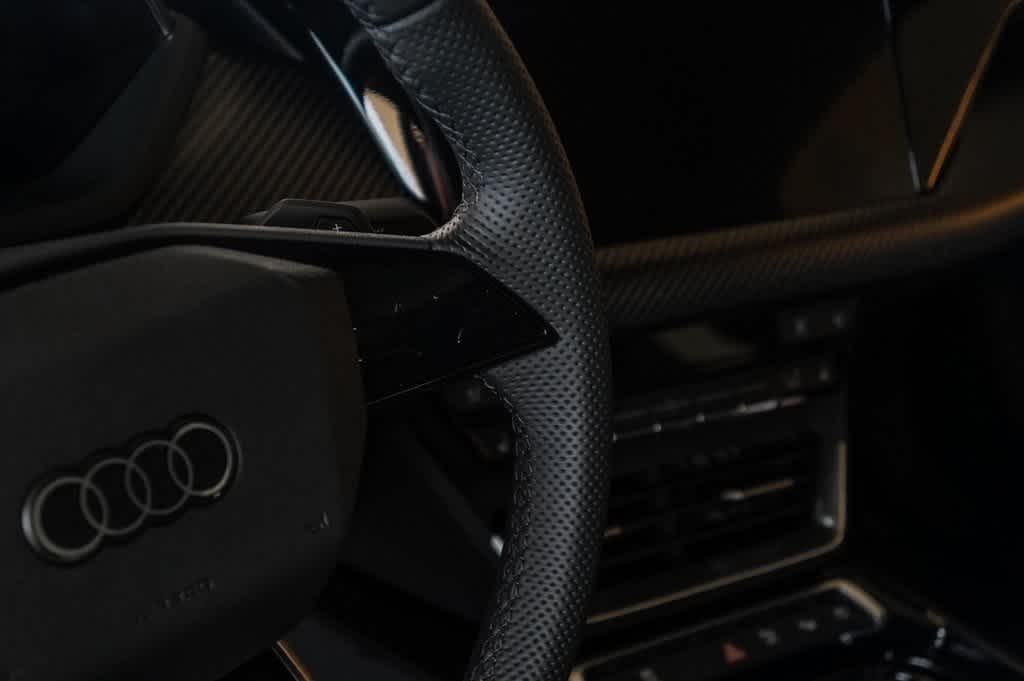 Thumbnail: 2025 Audi e-tron GT - 17