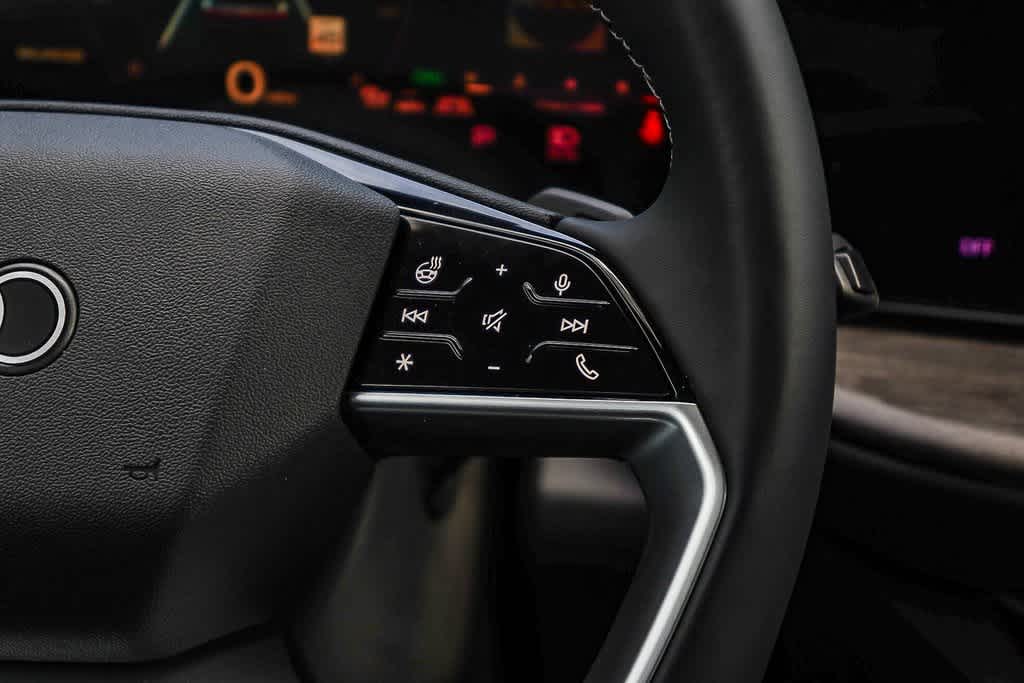 Thumbnail: 2025 Audi Q5 - 14