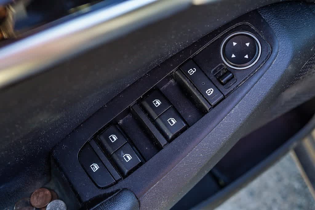 Thumbnail: 2021 Kia Seltos - 18