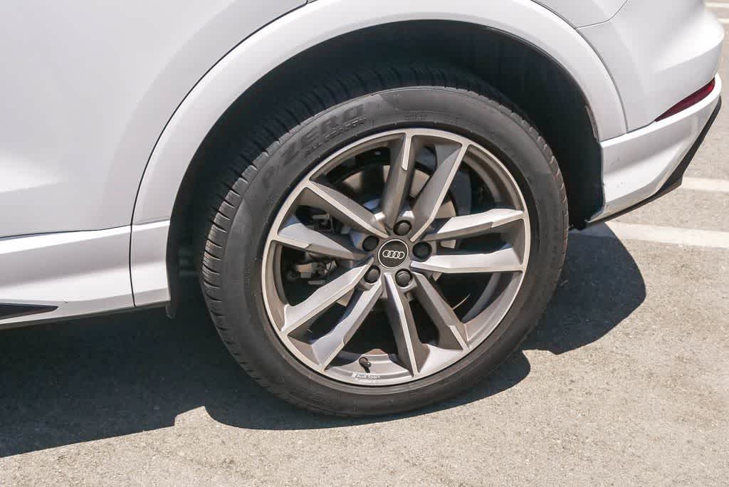 Thumbnail: 2025 Audi Q3 - 6
