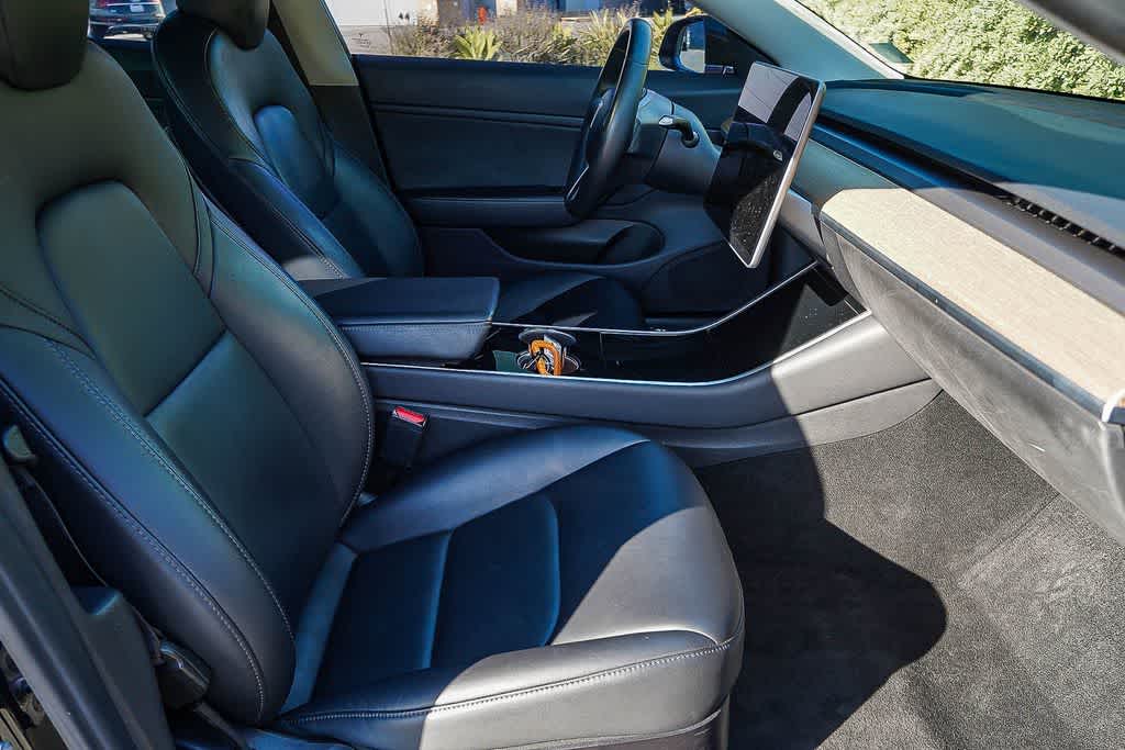 Thumbnail: 2019 Tesla Model 3 - 19