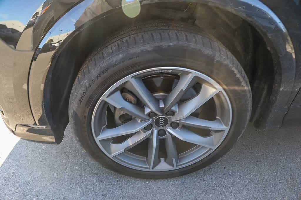 Thumbnail: 2023 Audi Q3 - 8