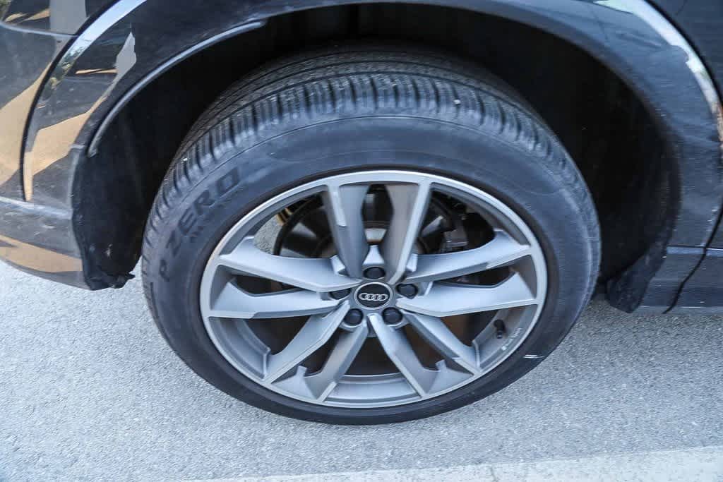 Thumbnail: 2023 Audi Q3 - 12