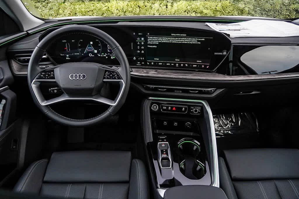 Thumbnail: 2025 Audi Q5 - 12