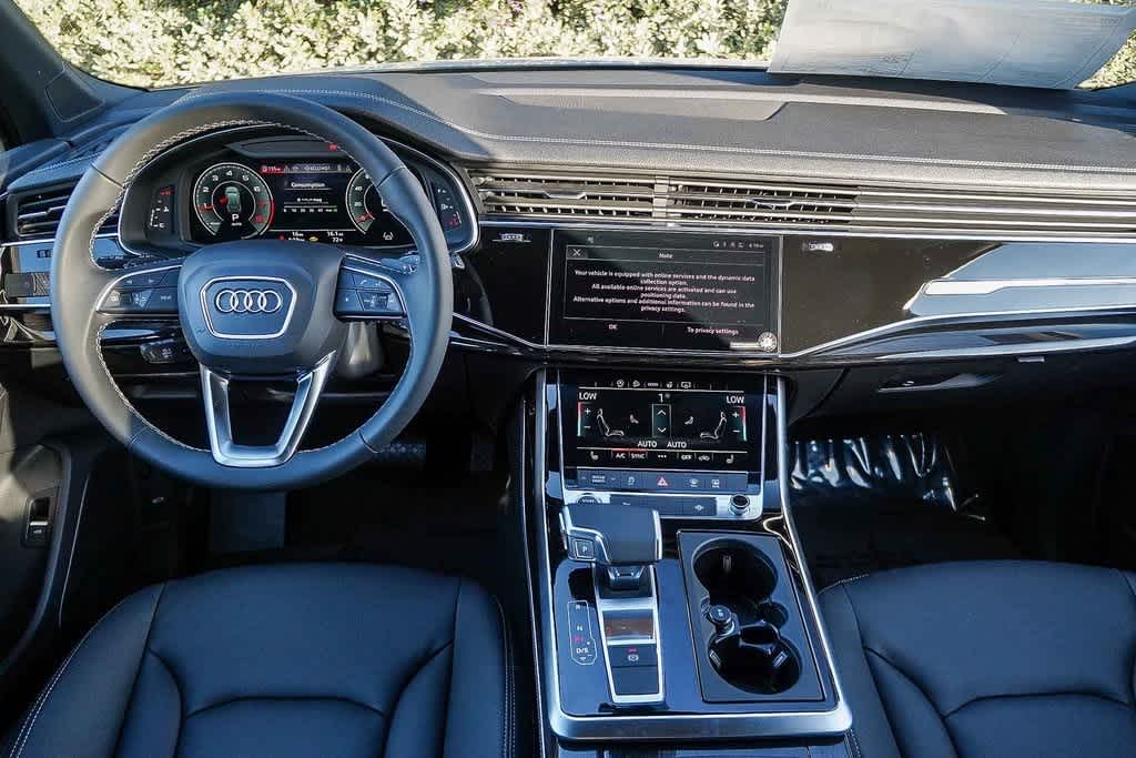 Thumbnail: 2026 Audi Q7 - 12
