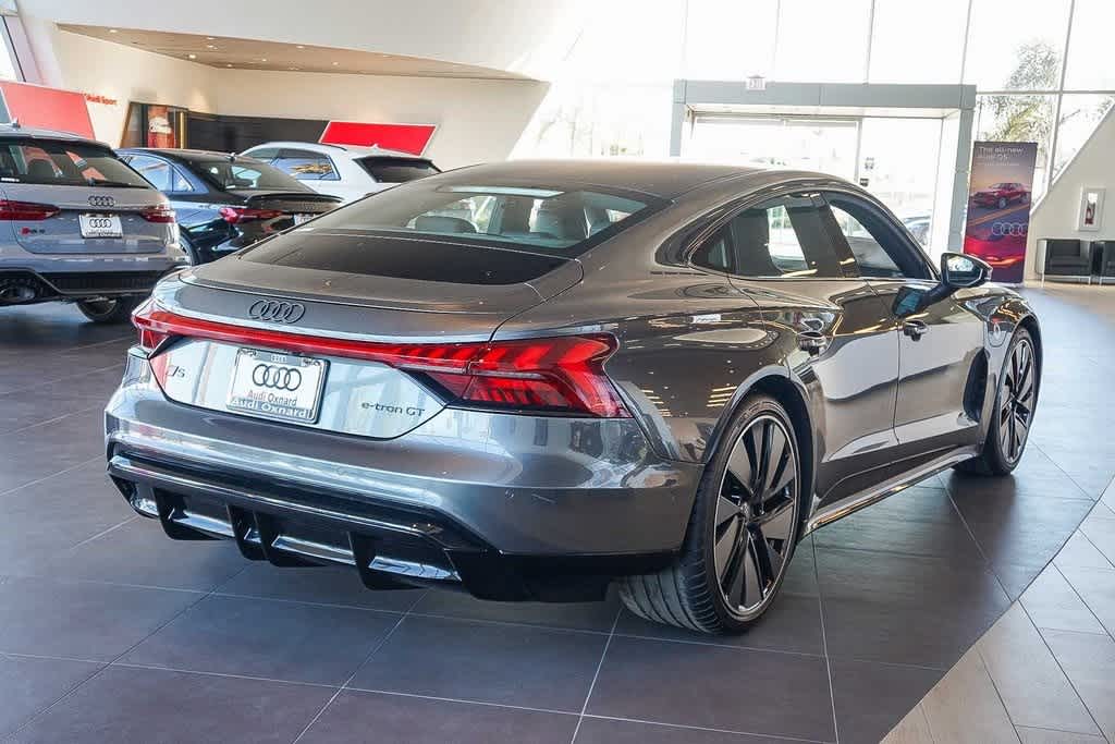 Thumbnail: 2026 Audi e-tron GT - 4