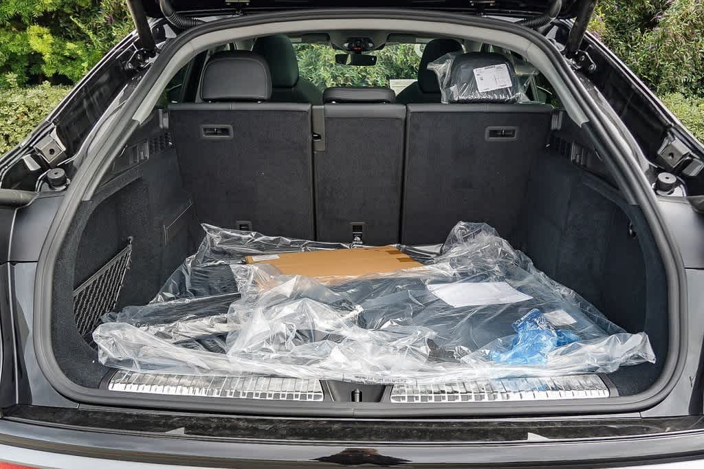 Thumbnail: 2025 Audi Q5 - 29