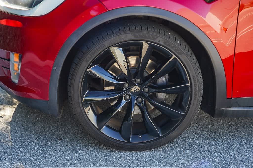 Thumbnail: 2019 Tesla Model X - 10