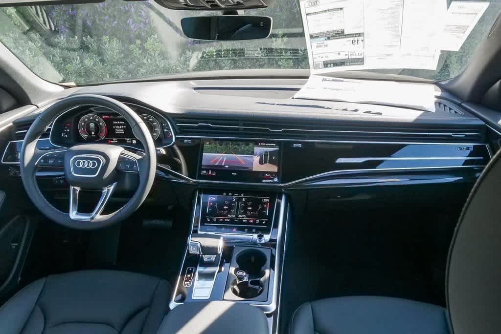 Thumbnail: 2026 Audi Q8 - 11