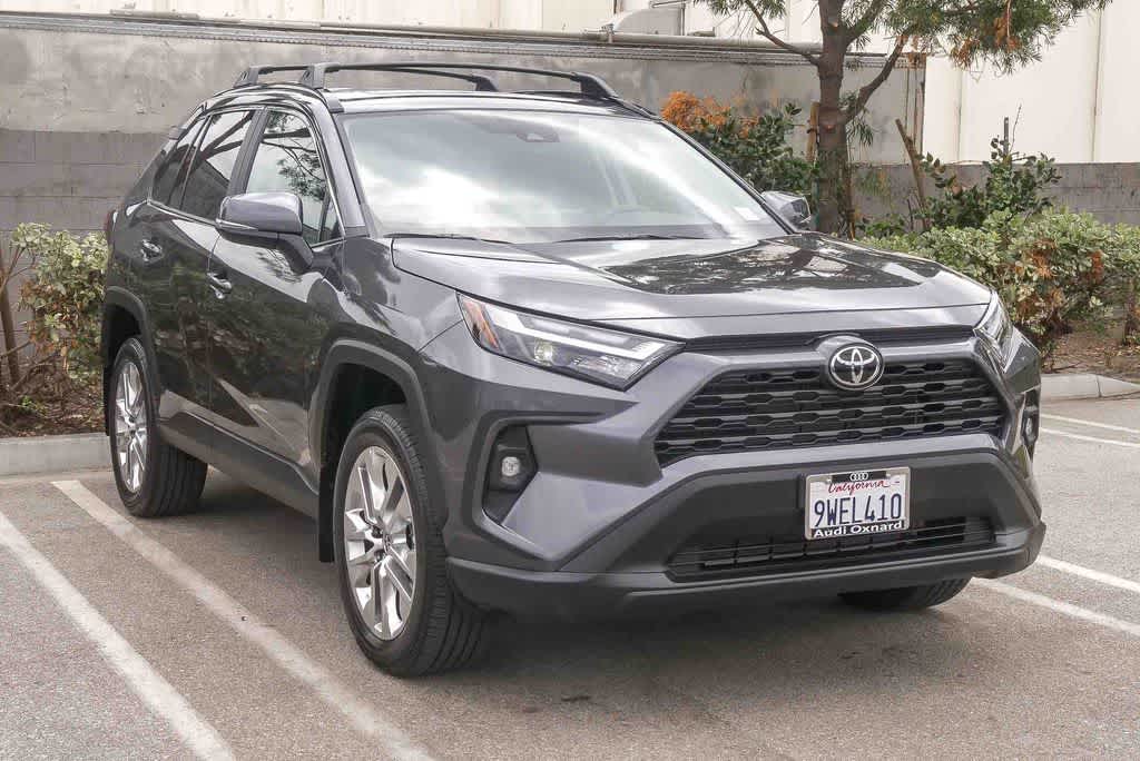 Thumbnail: 2025 Toyota RAV4 - 3