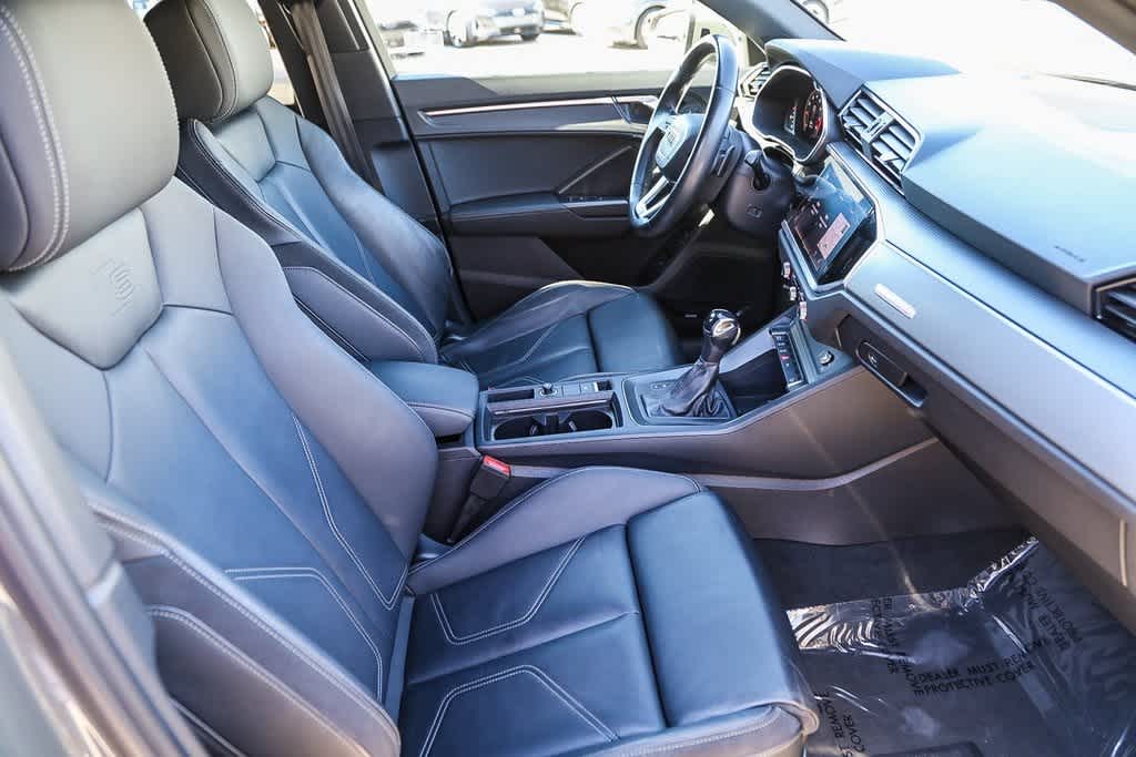 Thumbnail: 2022 Audi Q3 - 15