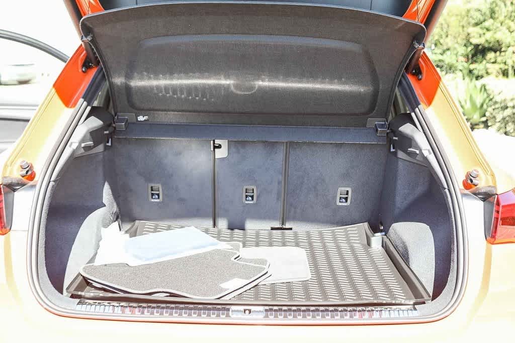 Thumbnail: 2025 Audi Q3 - 24